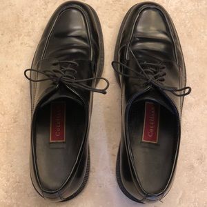 Men’s Cole Haan black leather dress shoes size 10